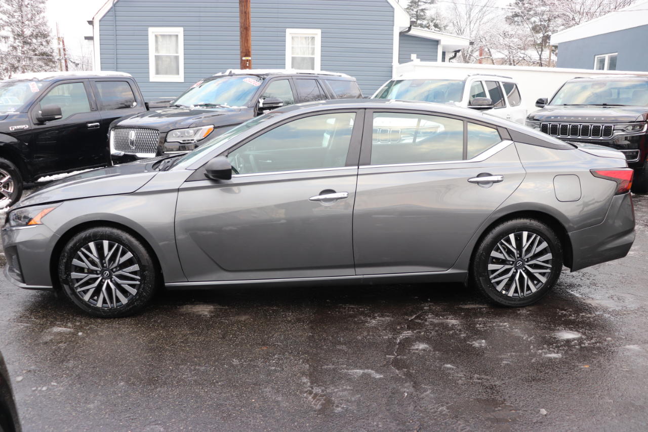 Nissan Altima SV FWD 2025