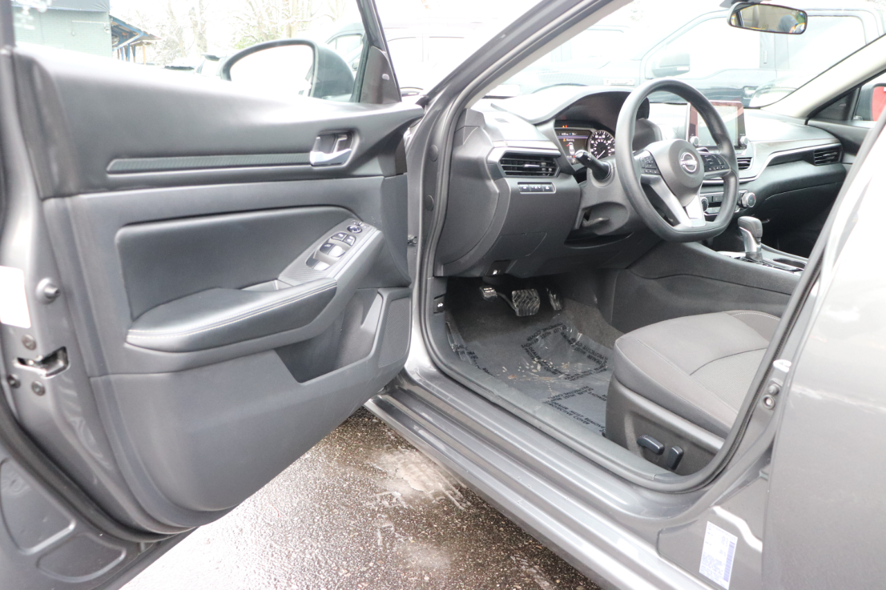 Nissan Altima SV FWD 2025