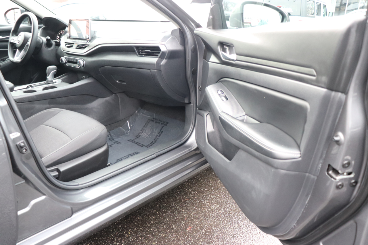 Nissan Altima SV FWD 2025