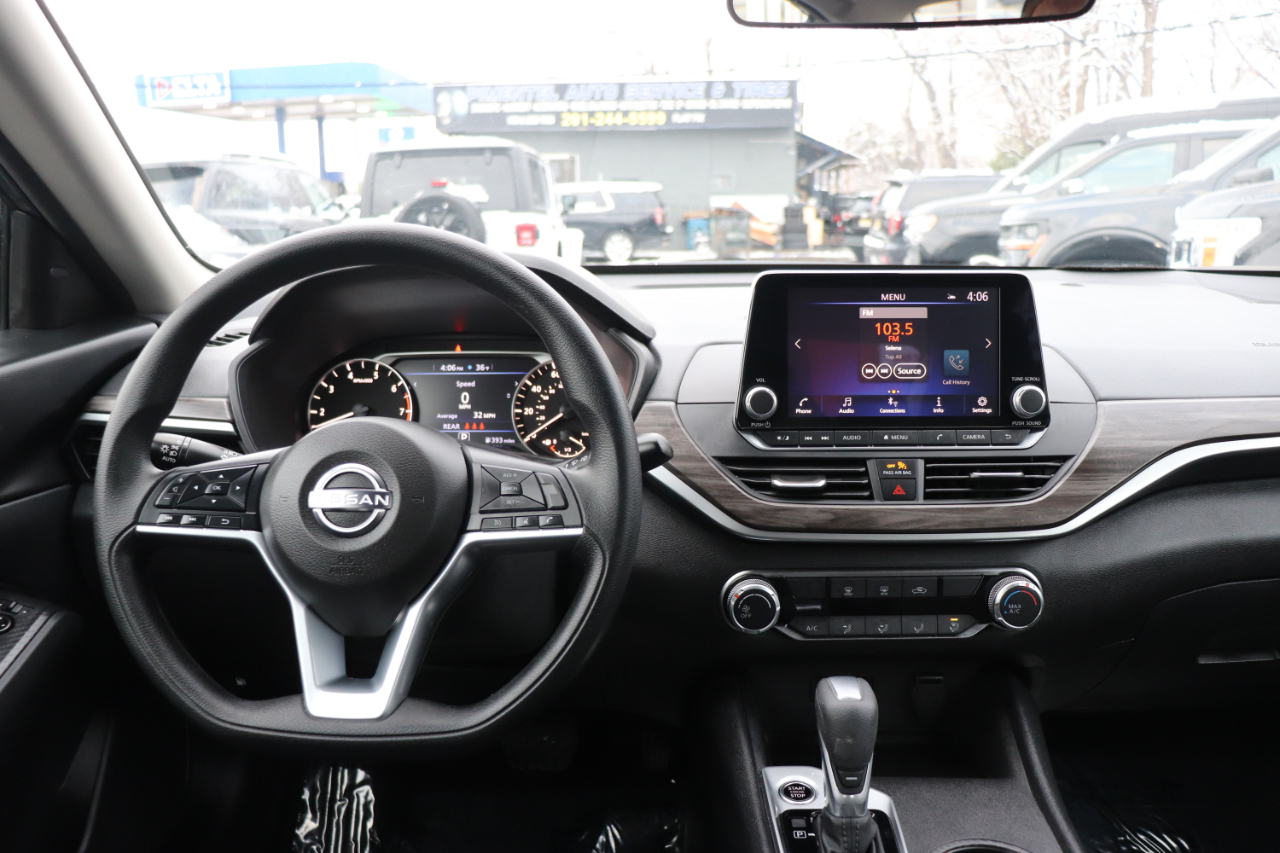 Nissan Altima SV FWD 2025