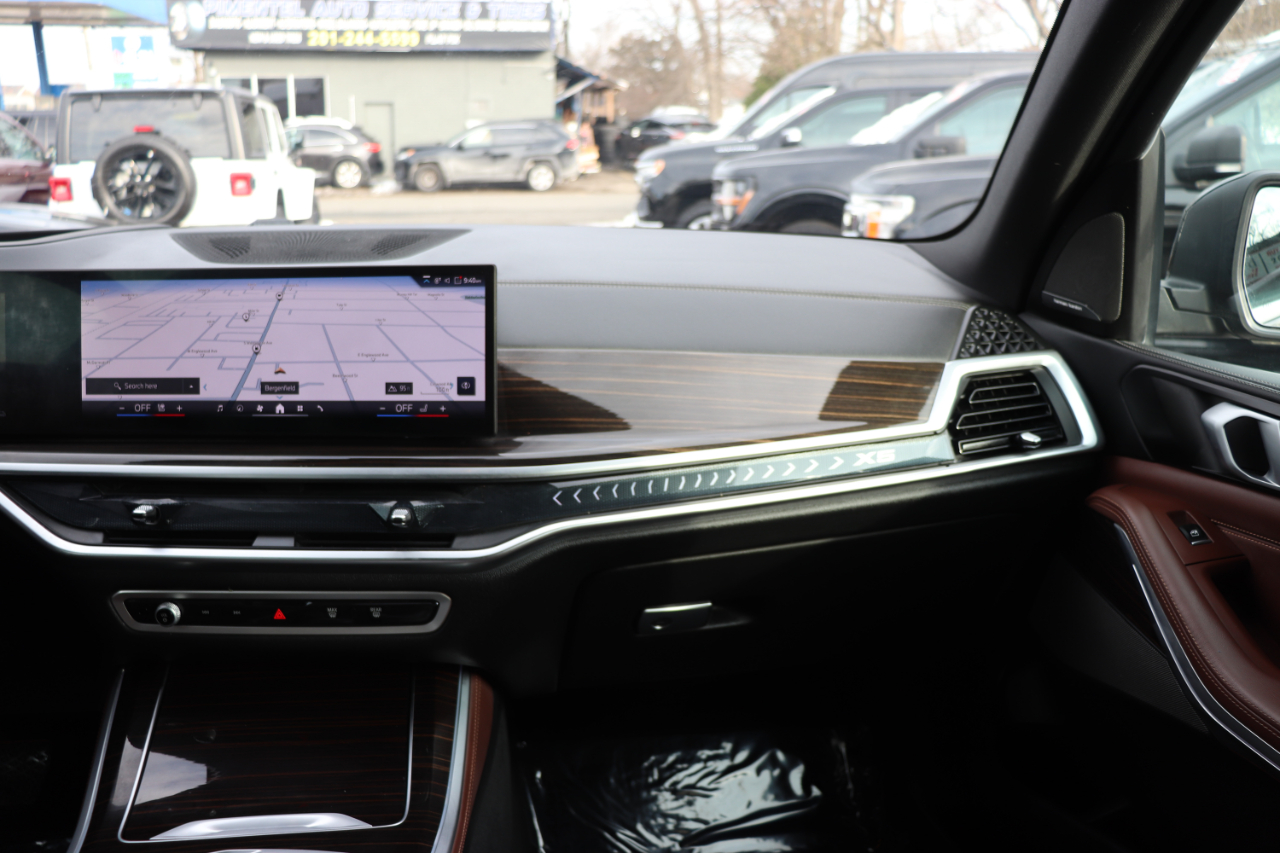 BMW X5 xDrive50e Plug-In Hybrid 2025