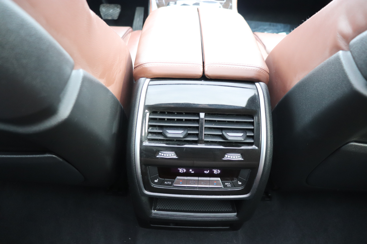 BMW X5 xDrive50e Plug-In Hybrid 2025