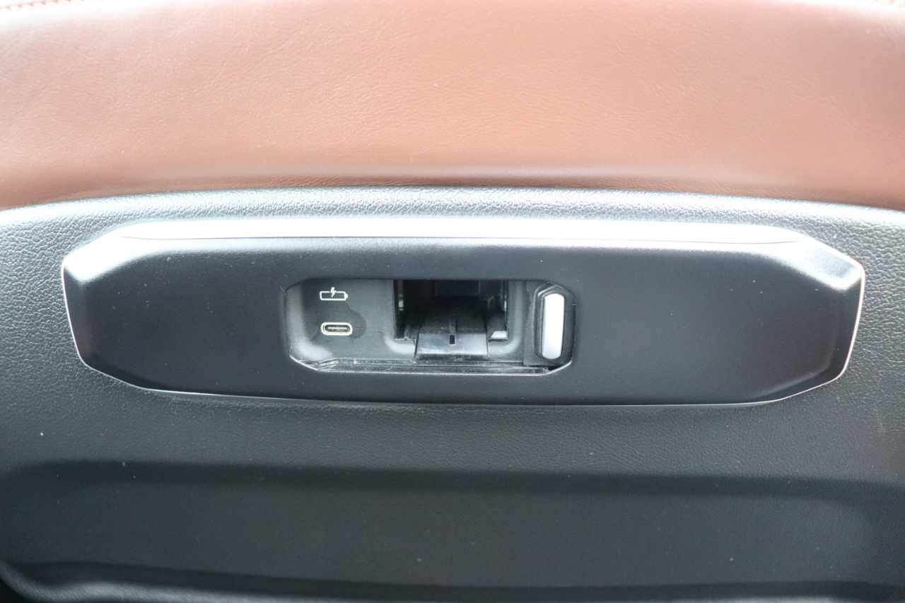 BMW X5 xDrive50e Plug-In Hybrid 2025