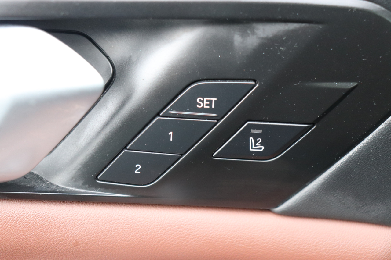 BMW X5 xDrive50e Plug-In Hybrid 2025