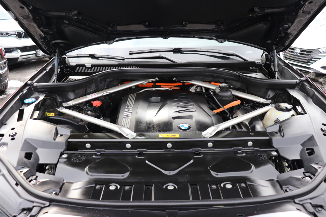 BMW X5 xDrive50e Plug-In Hybrid 2025