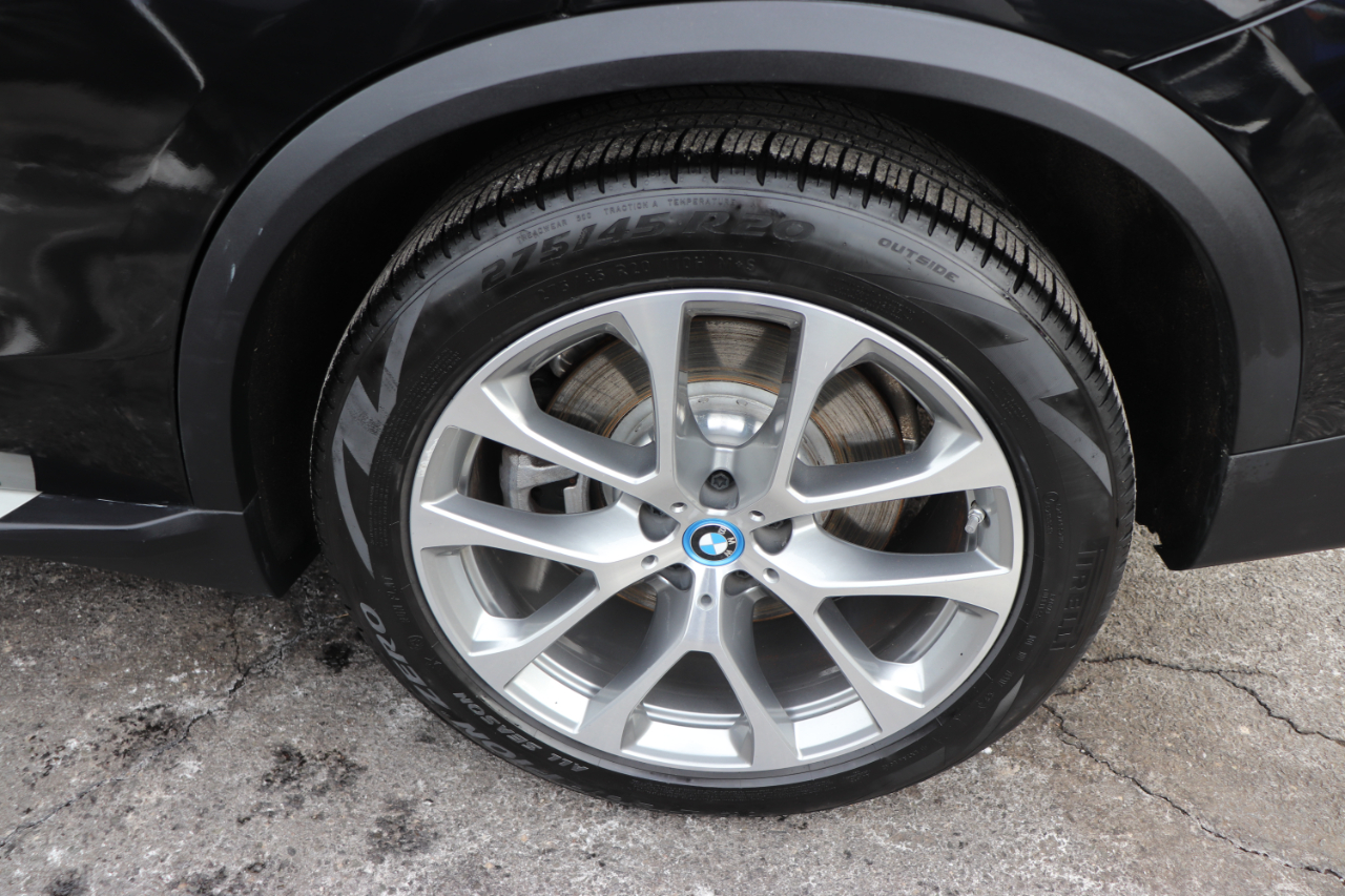 BMW X5 xDrive50e Plug-In Hybrid 2025