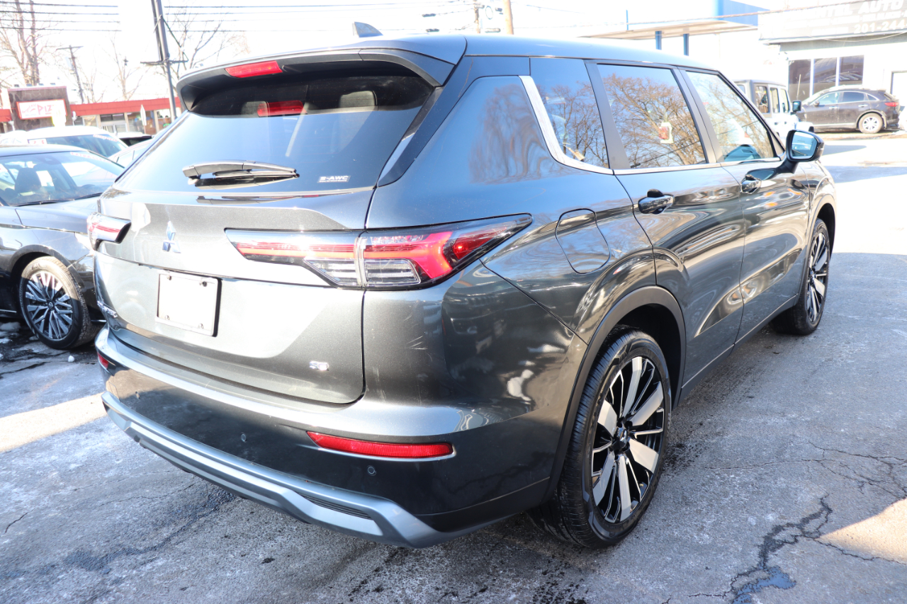 Mitsubishi Outlander SE S-AWC 2025