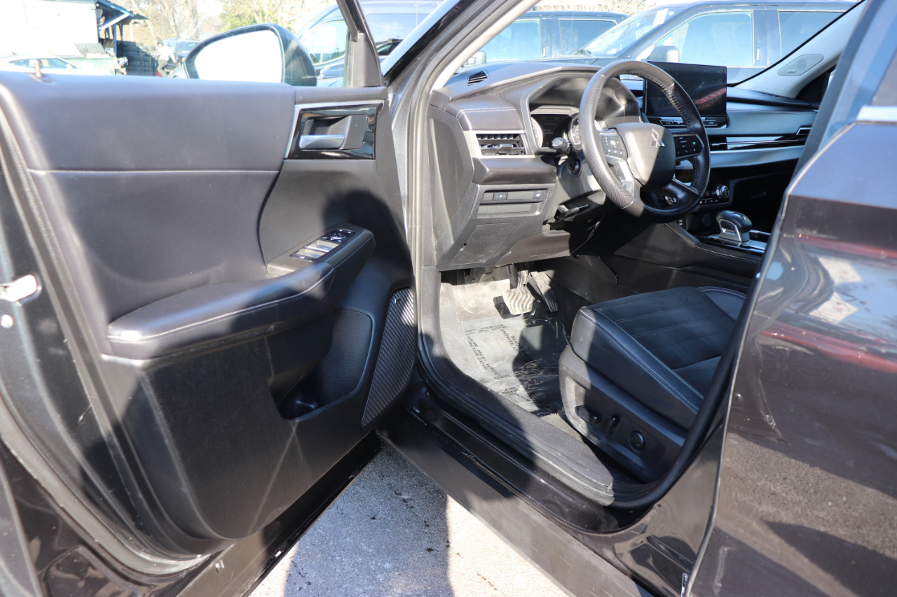 Mitsubishi Outlander SE S-AWC 2025