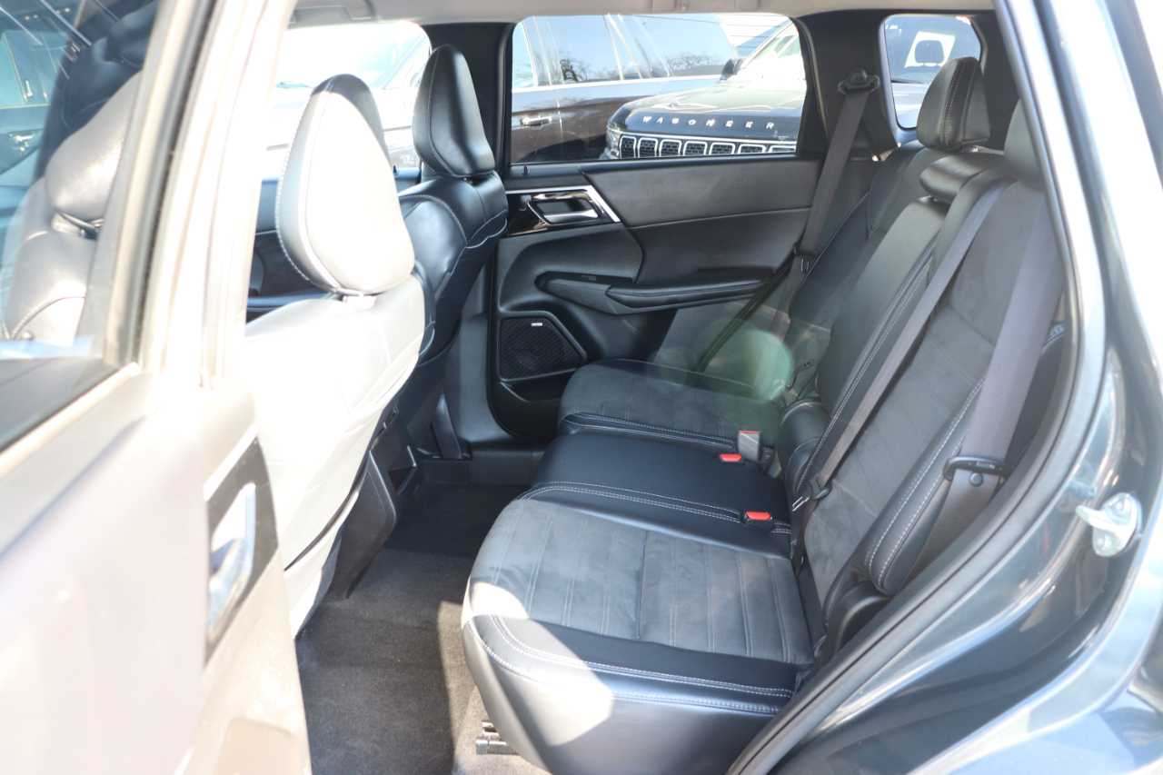 Mitsubishi Outlander SE S-AWC 2025