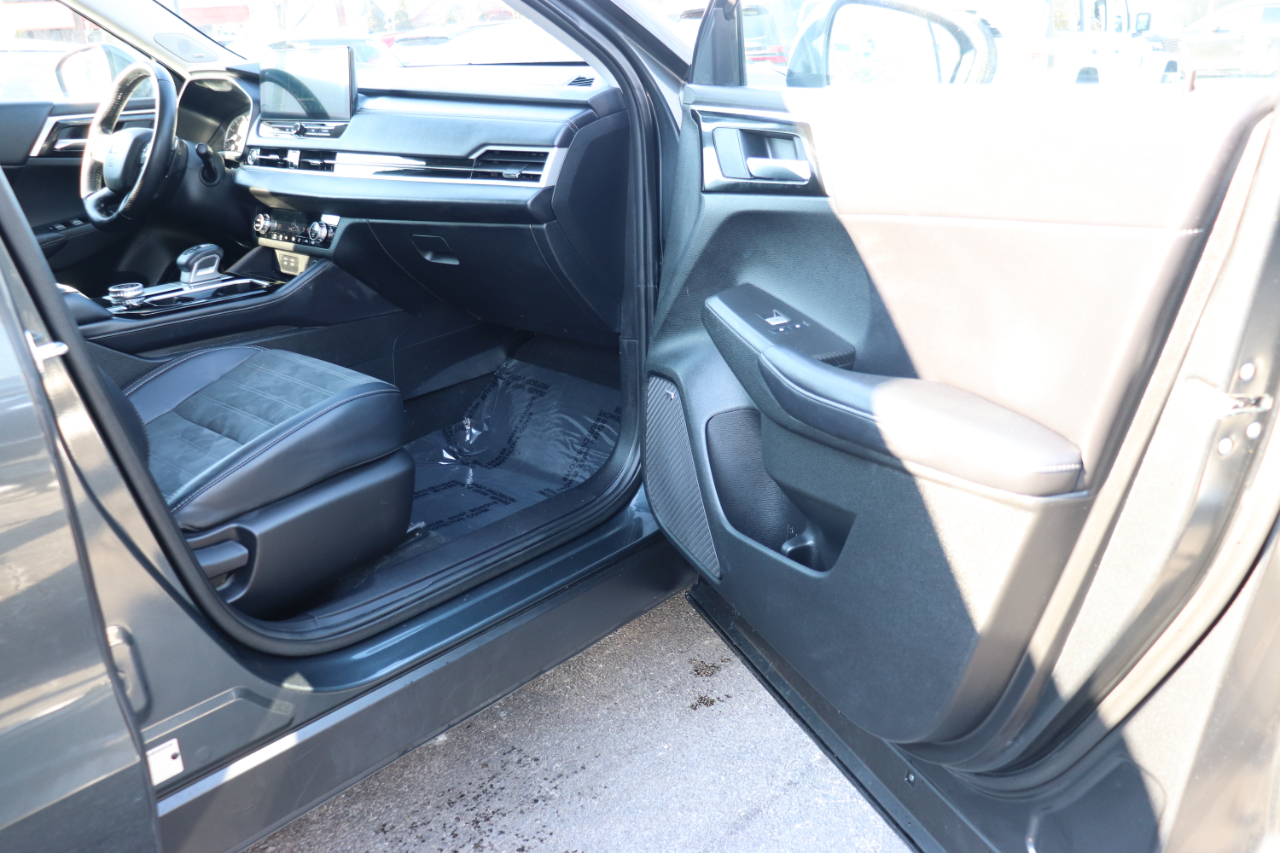 Mitsubishi Outlander SE S-AWC 2025