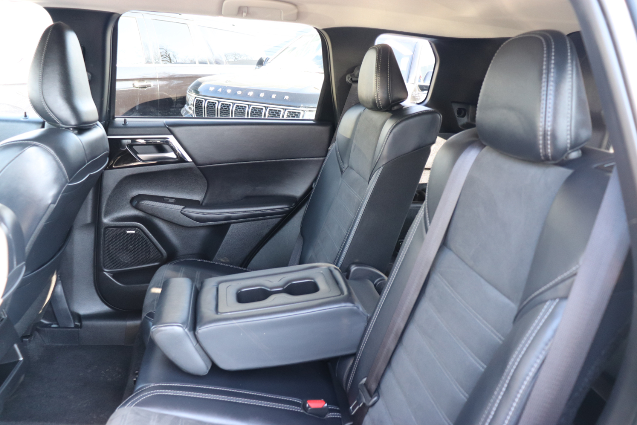 Mitsubishi Outlander SE S-AWC 2025