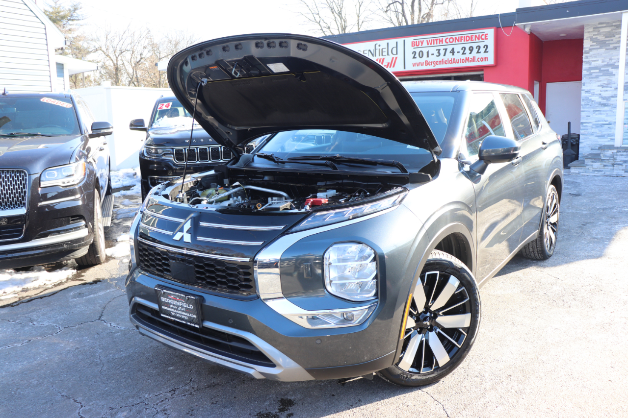 Mitsubishi Outlander SE S-AWC 2025