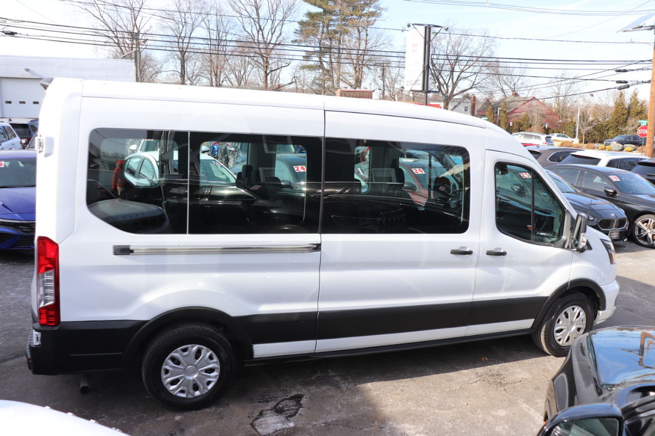 Ford Transit Passenger Wagon T-350 148" Med Roof XLT RWD 2023