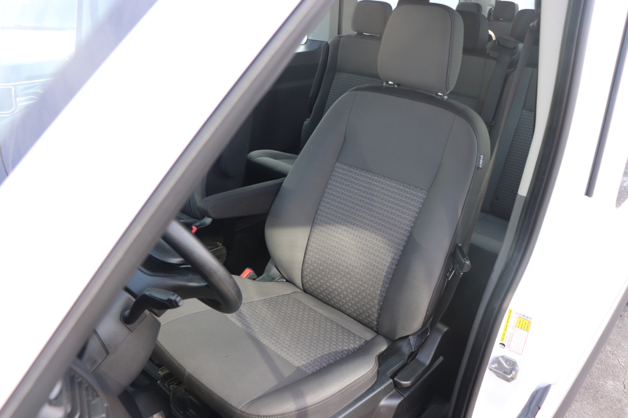 Ford Transit Passenger Wagon T-350 148" Med Roof XLT RWD 2023