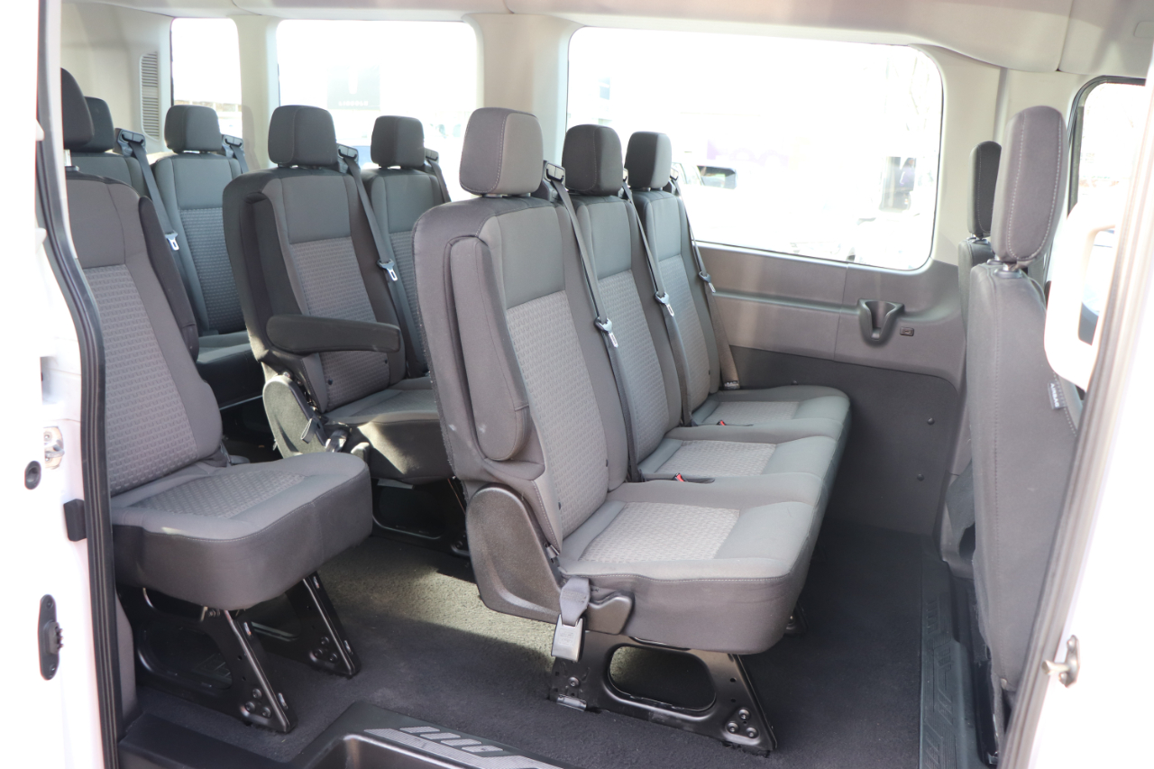 Ford Transit Passenger Wagon T-350 148" Med Roof XLT RWD 2023