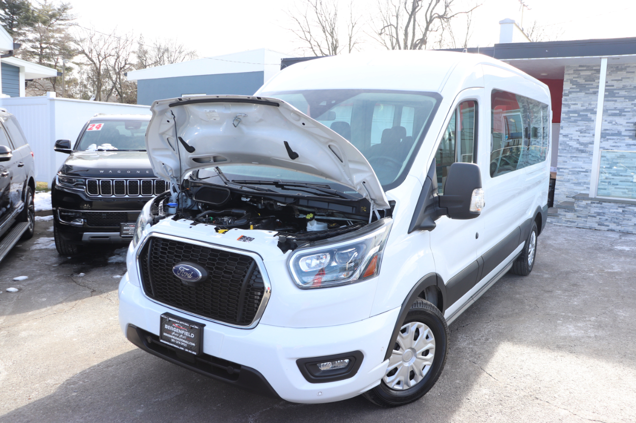 Ford Transit Passenger Wagon T-350 148" Med Roof XLT RWD 2023