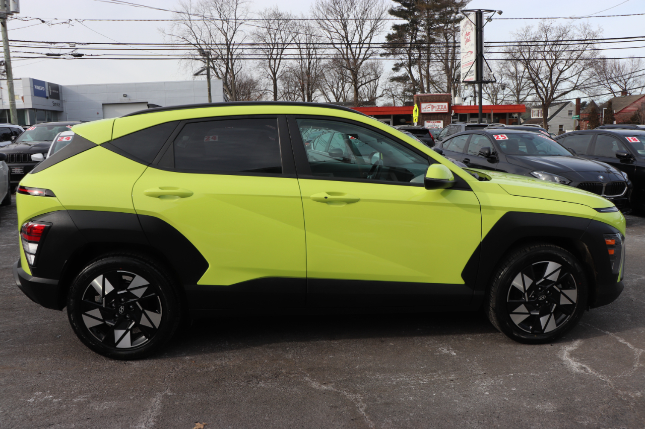 Hyundai Kona SEL FWD 2024