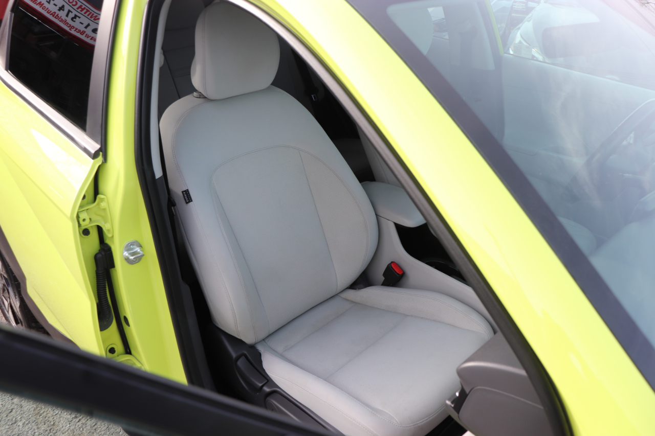 Hyundai Kona SEL FWD 2024