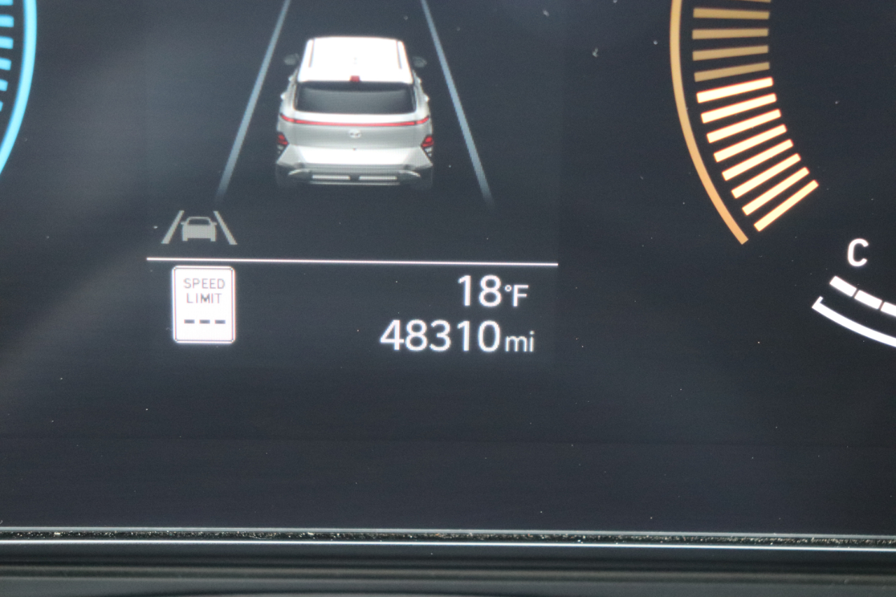 Hyundai Kona SEL FWD 2024