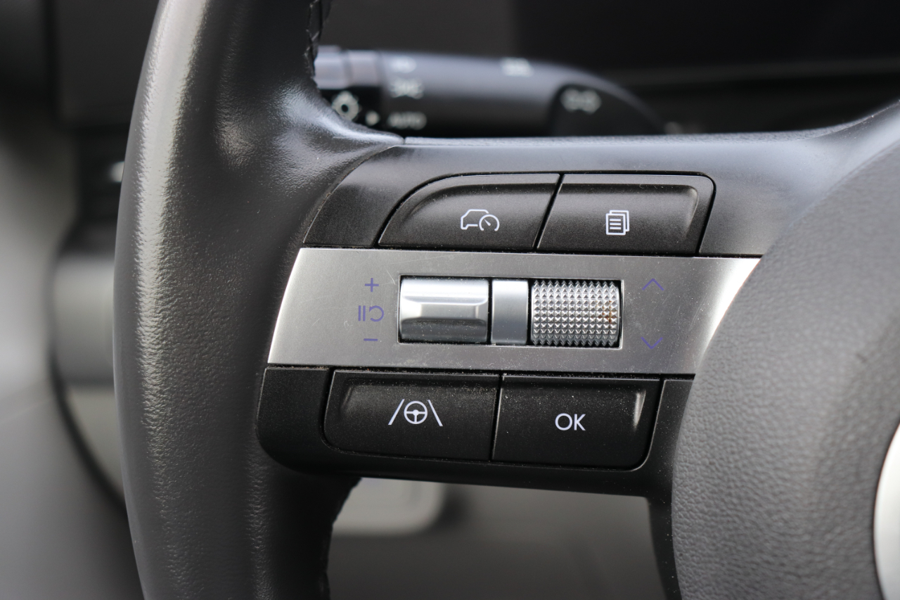 Hyundai Kona SEL FWD 2024