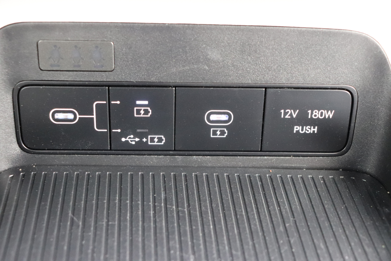 Hyundai Kona SEL FWD 2024