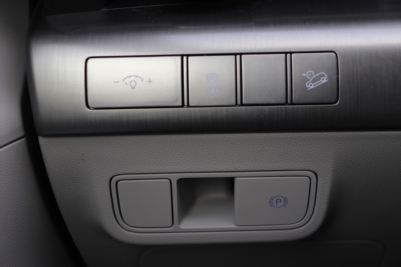 Hyundai Kona SEL FWD 2024