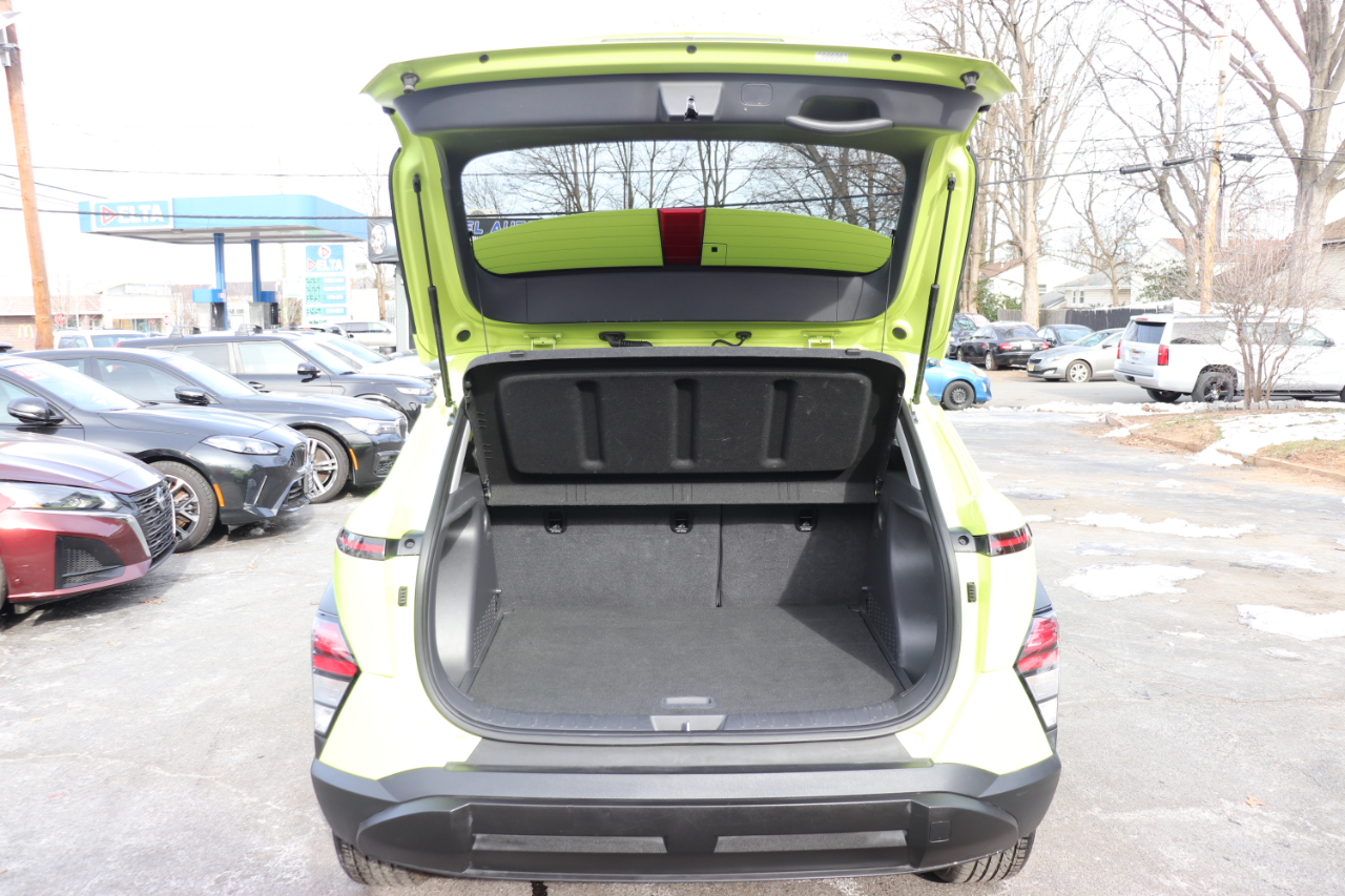 Hyundai Kona SEL FWD 2024