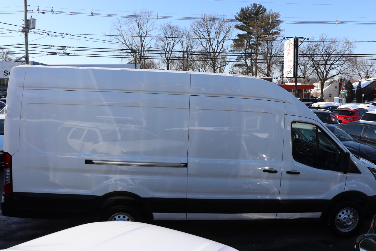 Ford Transit Cargo Van T-250 148" EL Hi Rf 9070 GVWR AWD 2025