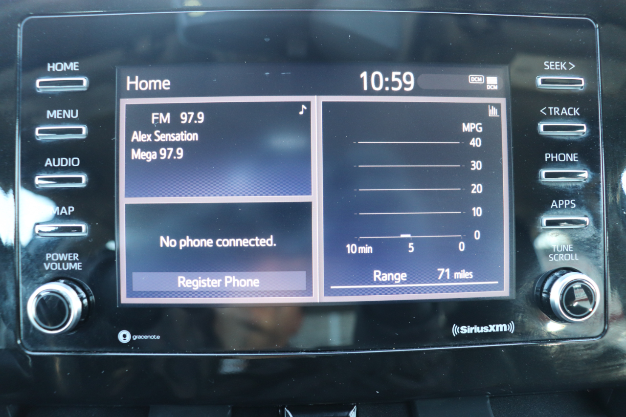 Toyota Camry SE Auto (Natl) 2024