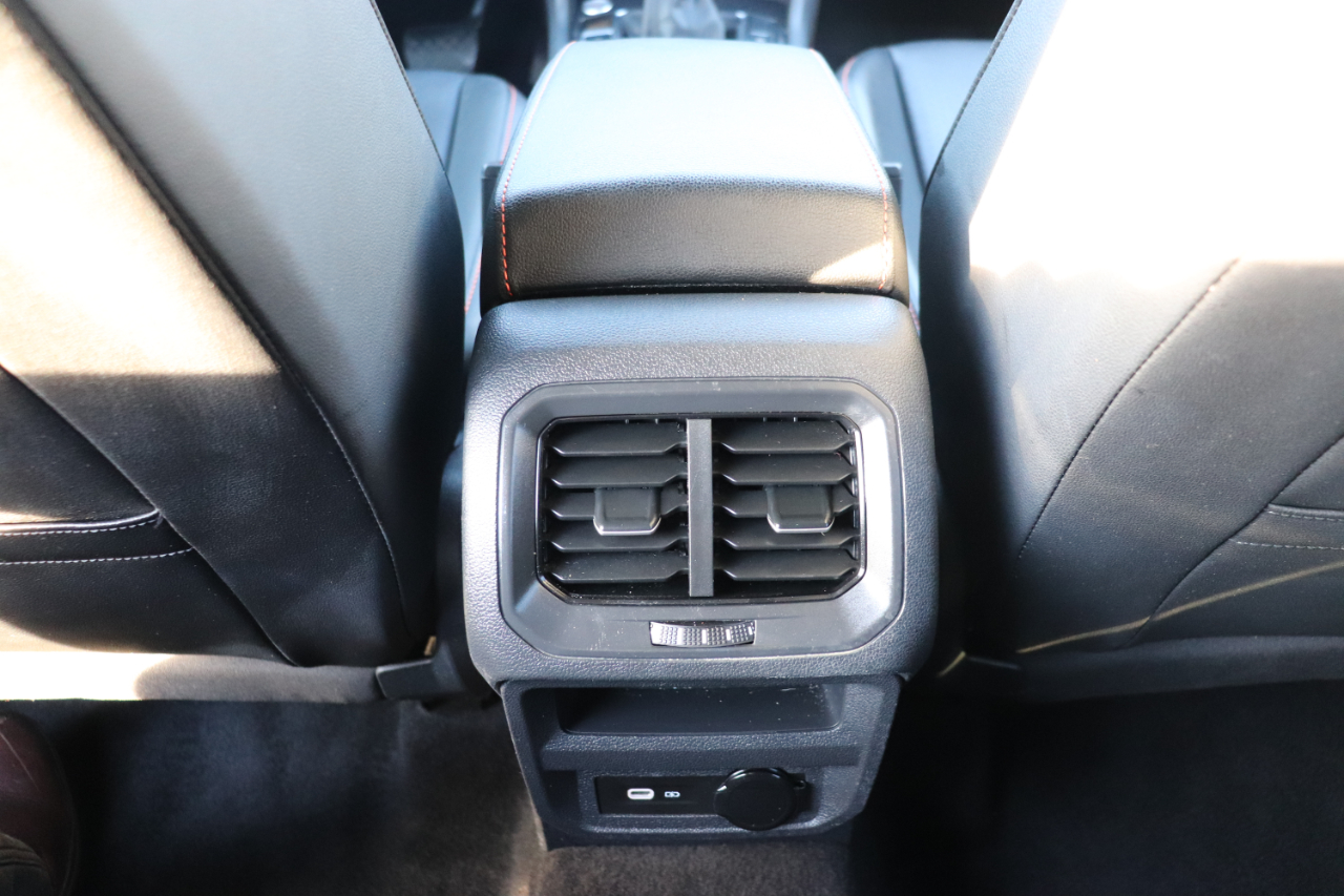 Volkswagen Tiguan 2.0T Wolfsburg Edition FWD 2024