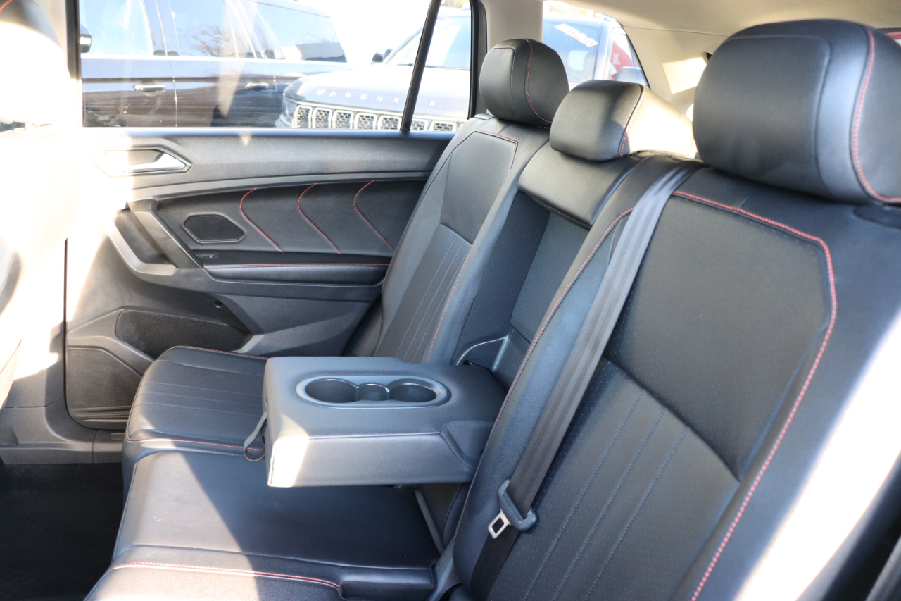 Volkswagen Tiguan 2.0T Wolfsburg Edition FWD 2024