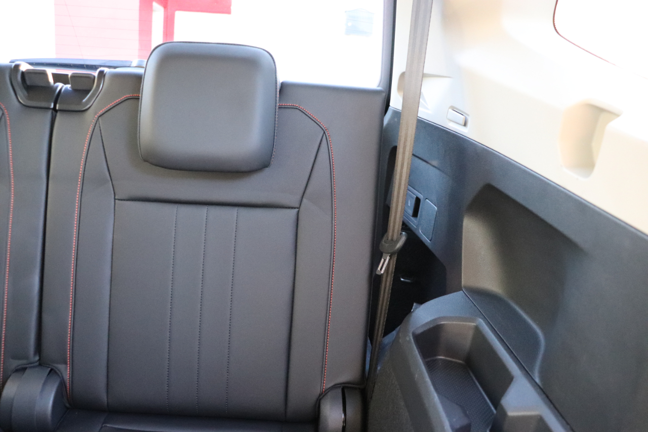 Volkswagen Tiguan 2.0T Wolfsburg Edition FWD 2024