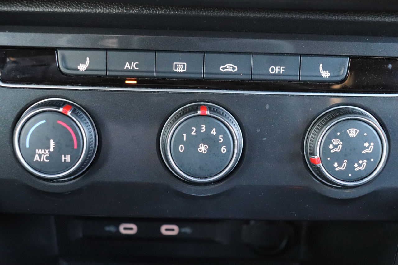 Volkswagen Tiguan 2.0T Wolfsburg Edition FWD 2024