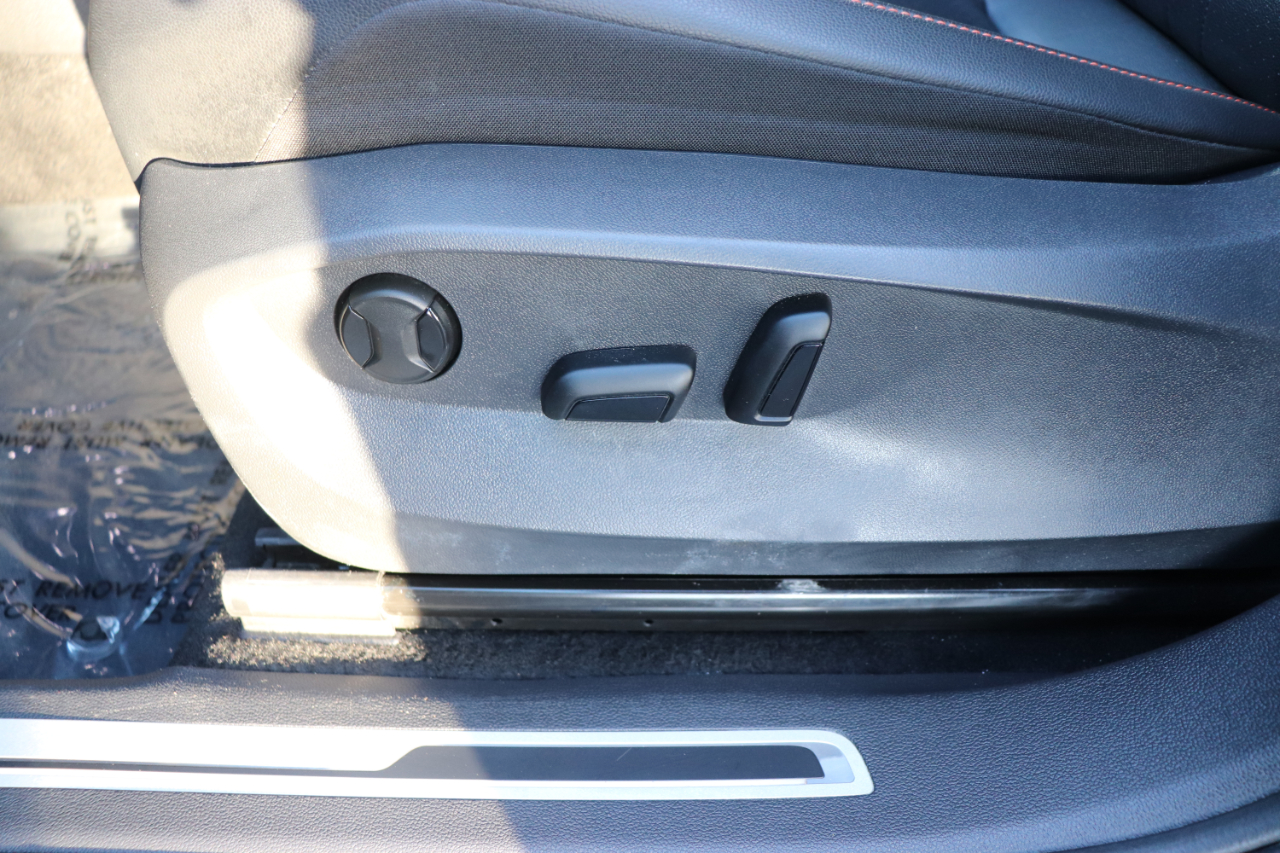 Volkswagen Tiguan 2.0T Wolfsburg Edition FWD 2024