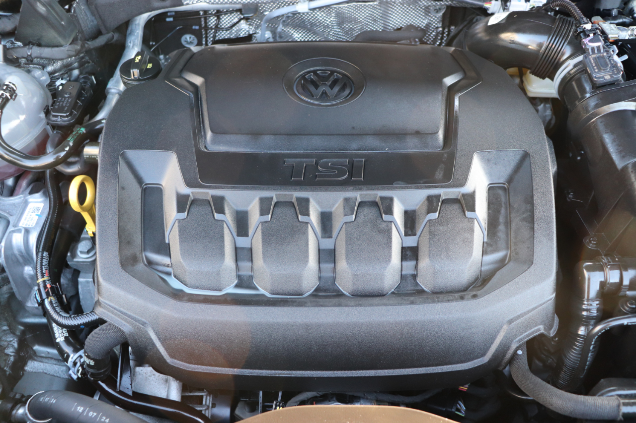 Volkswagen Tiguan 2.0T Wolfsburg Edition FWD 2024