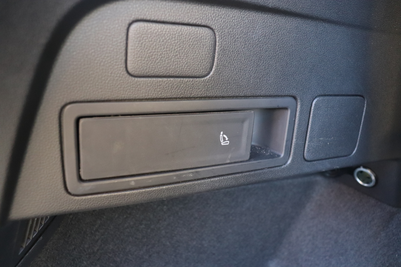 Volkswagen Tiguan 2.0T Wolfsburg Edition FWD 2024