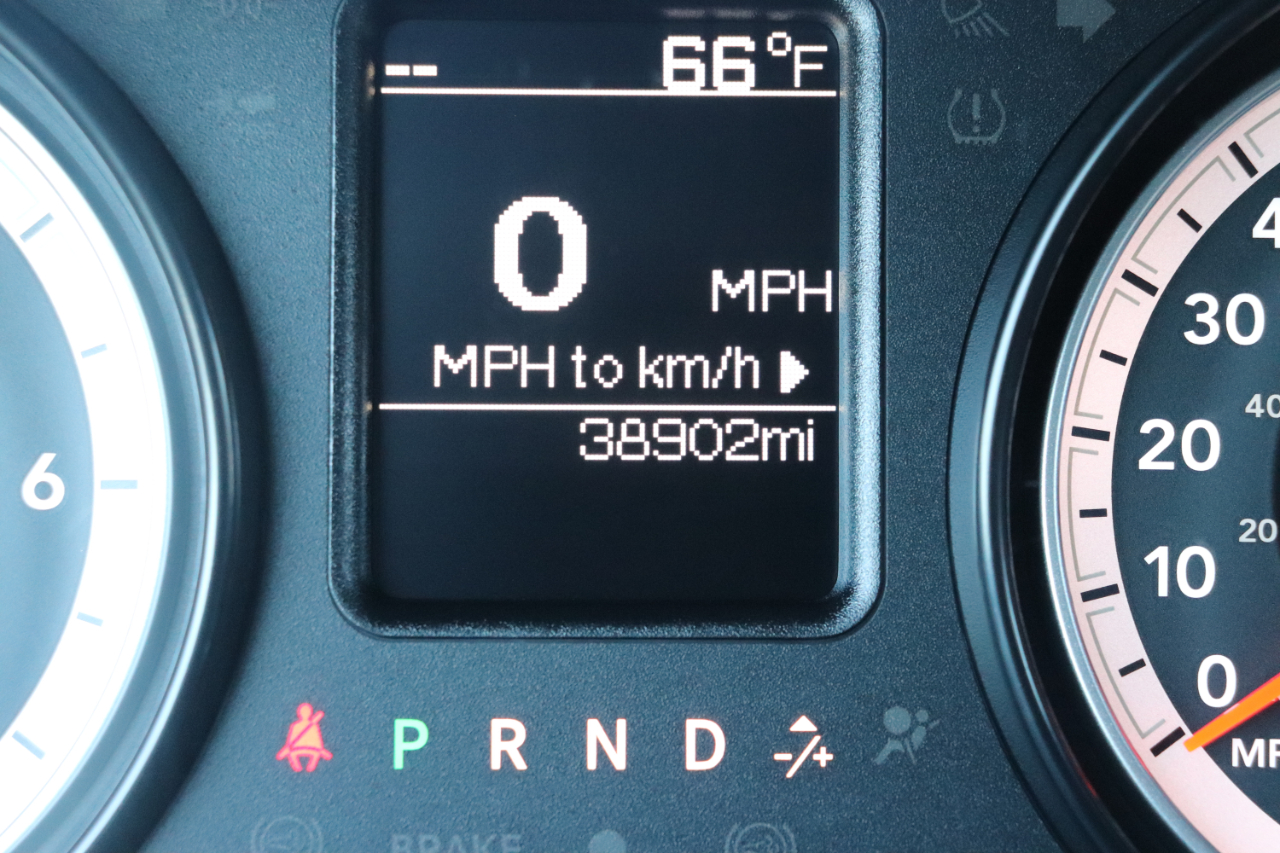 RAM 1500 Classic Warlock 4x2 Crew Cab 5'7" Box 2024