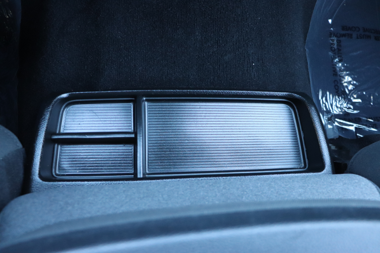 RAM 1500 Classic Warlock 4x2 Crew Cab 5'7" Box 2024