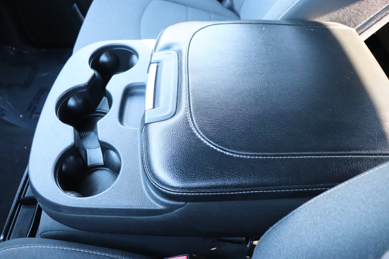 RAM 1500 Classic Warlock 4x2 Crew Cab 5'7" Box 2024