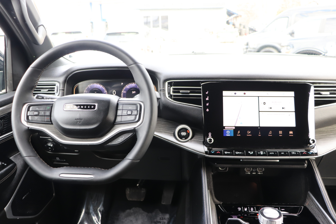 Jeep Wagoneer L Series II 4x4 2024