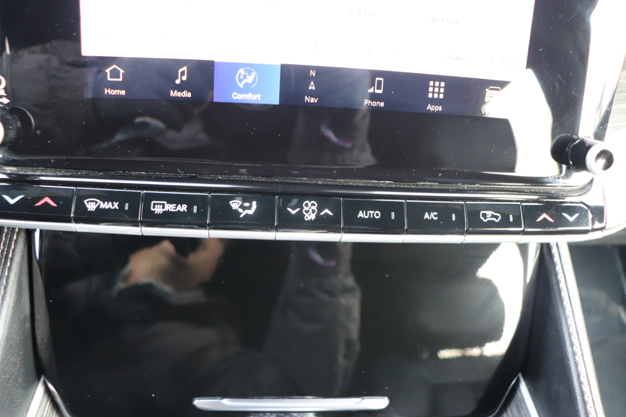 Jeep Wagoneer L Series II 4x4 2024