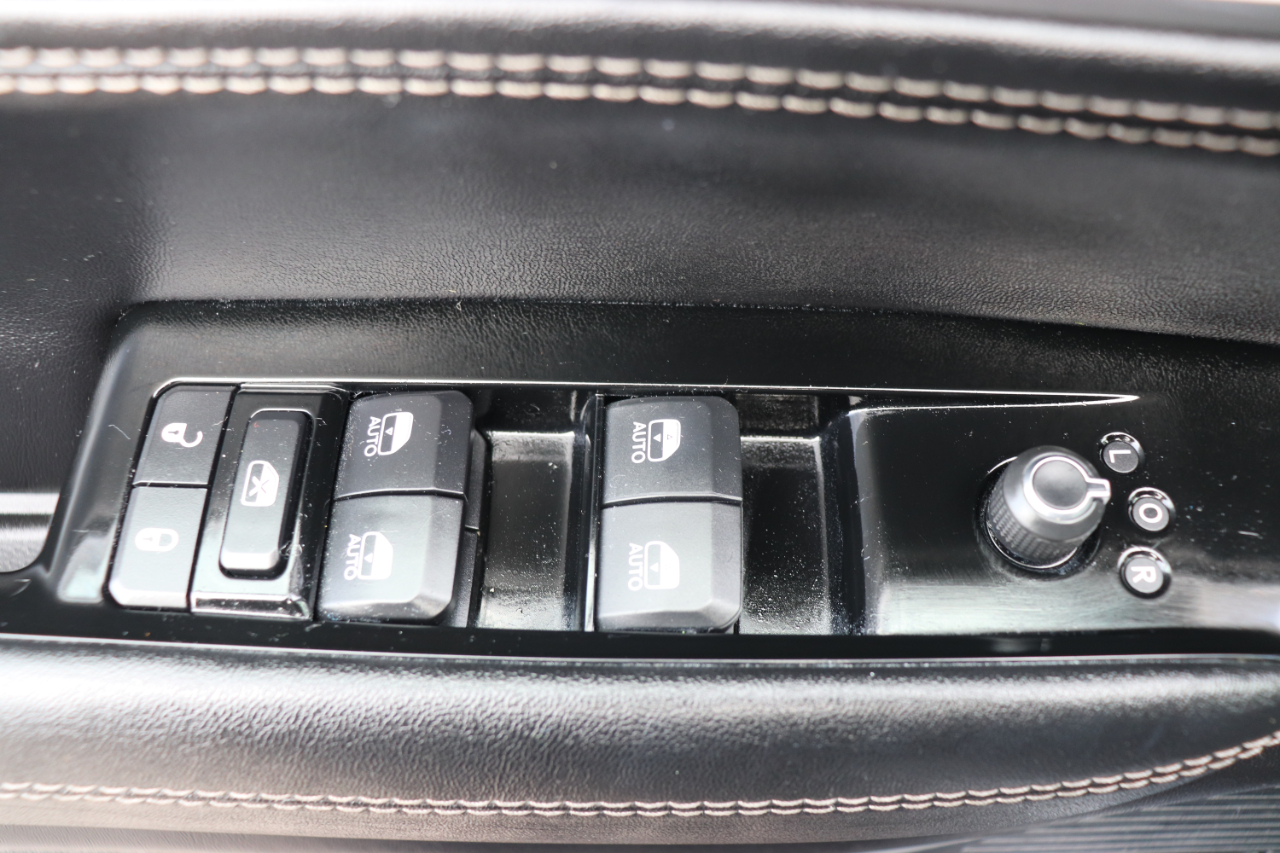 Jeep Wagoneer L Series II 4x4 2024