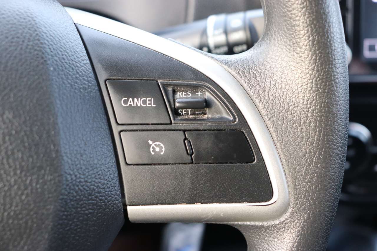 Mitsubishi Mirage ES CVT 2024