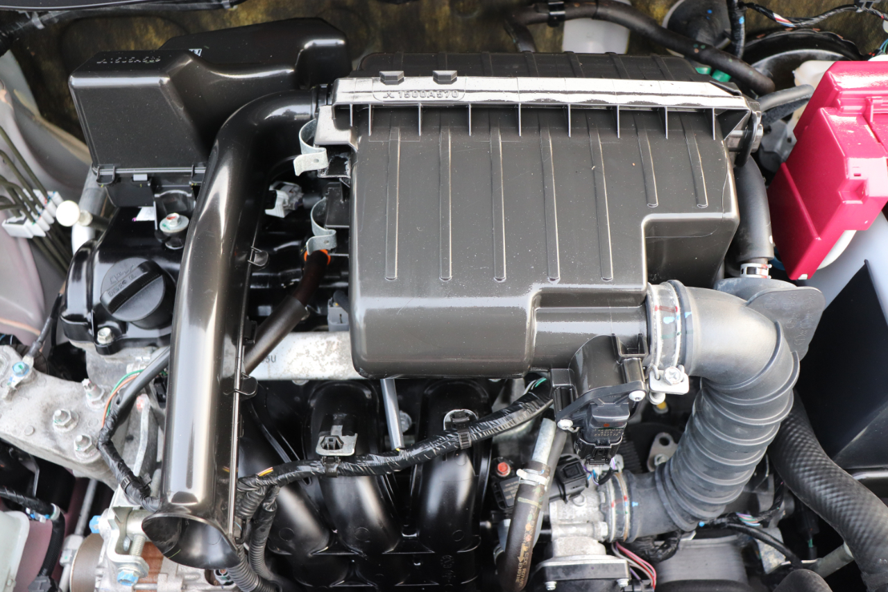 Mitsubishi Mirage ES CVT 2024