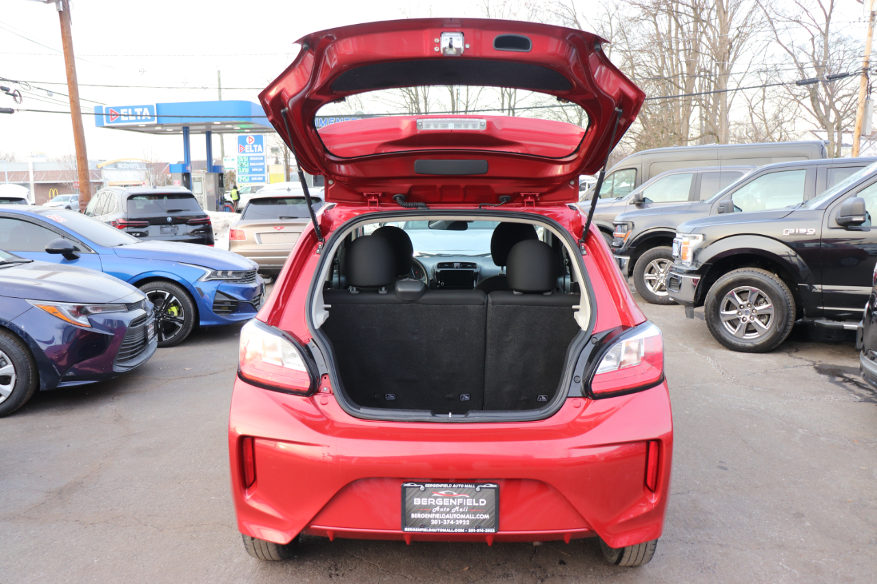 Mitsubishi Mirage ES CVT 2024