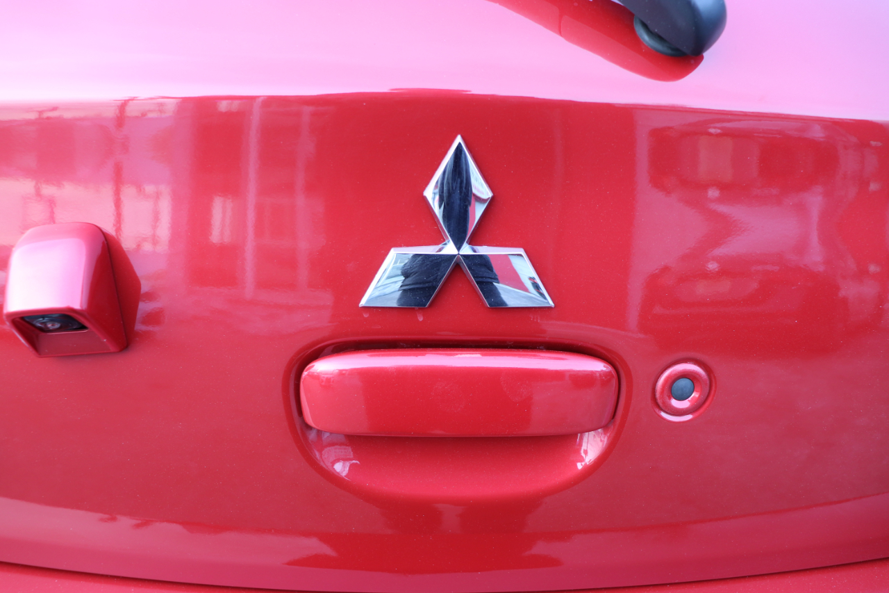 Mitsubishi Mirage ES CVT 2024