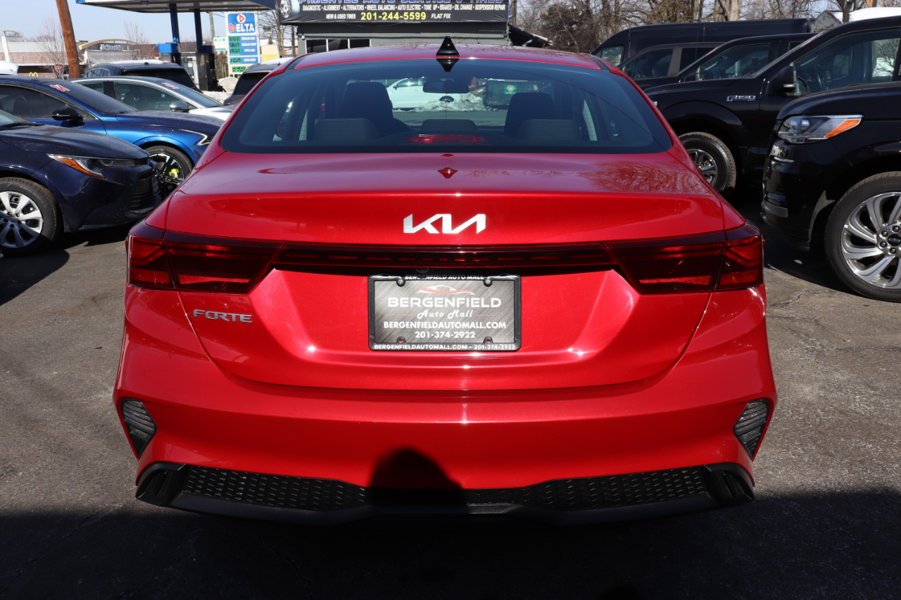 Kia Forte LXS IVT 2023