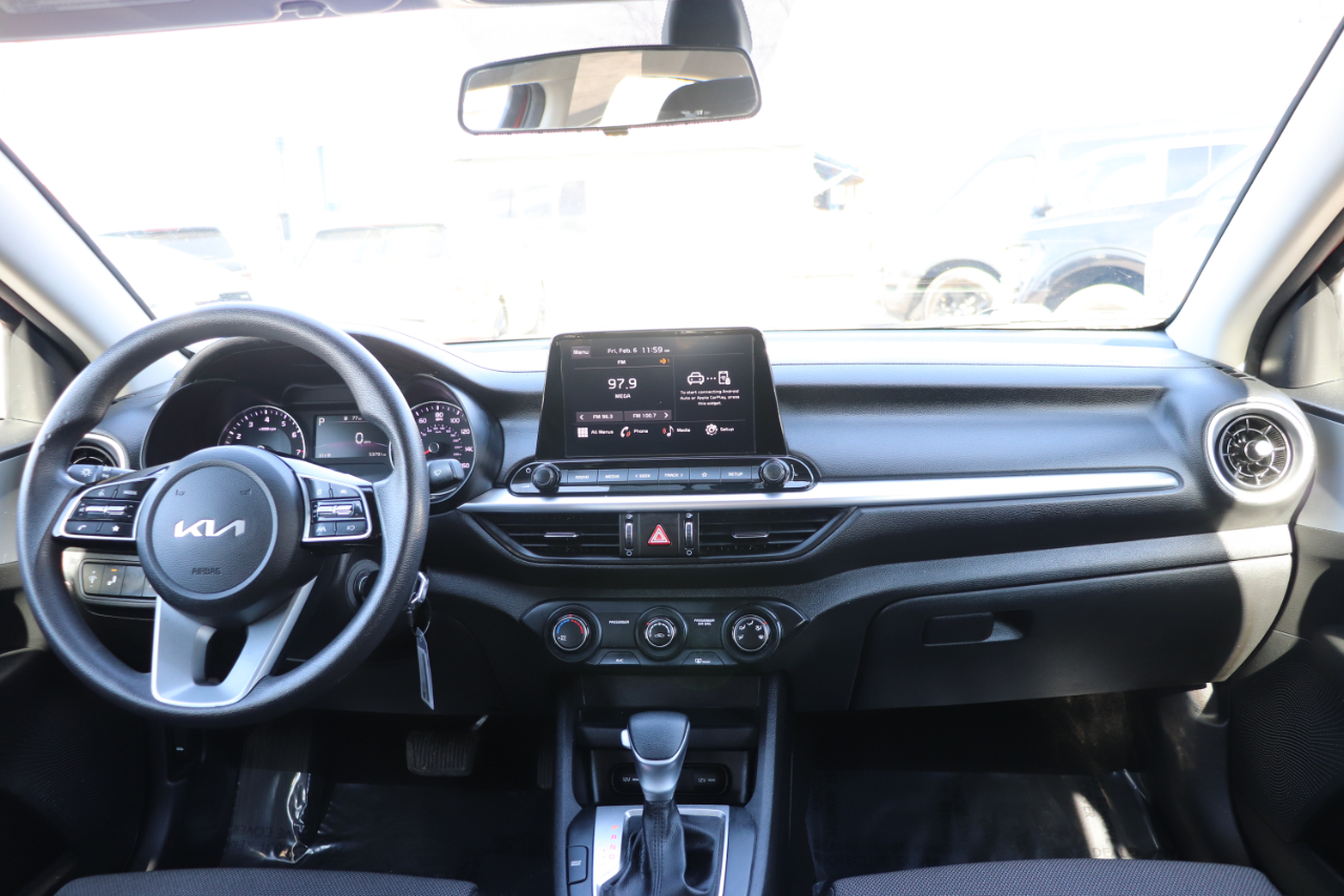 Kia Forte LXS IVT 2023