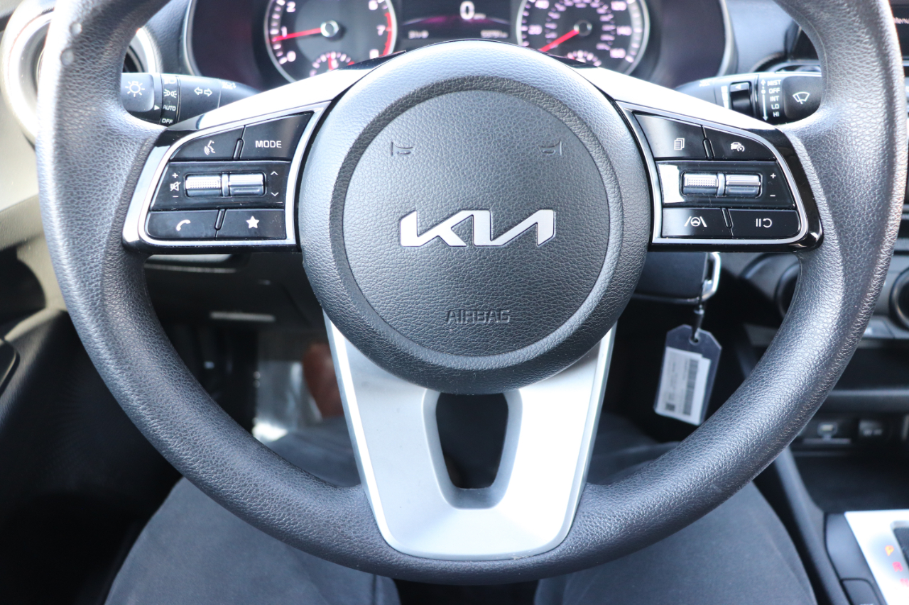 Kia Forte LXS IVT 2023