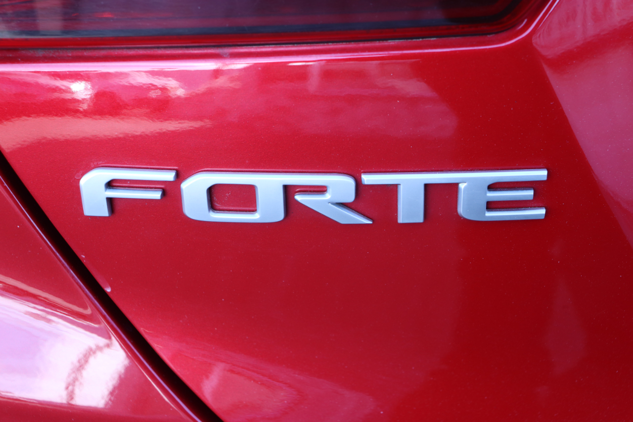 Kia Forte LXS IVT 2023